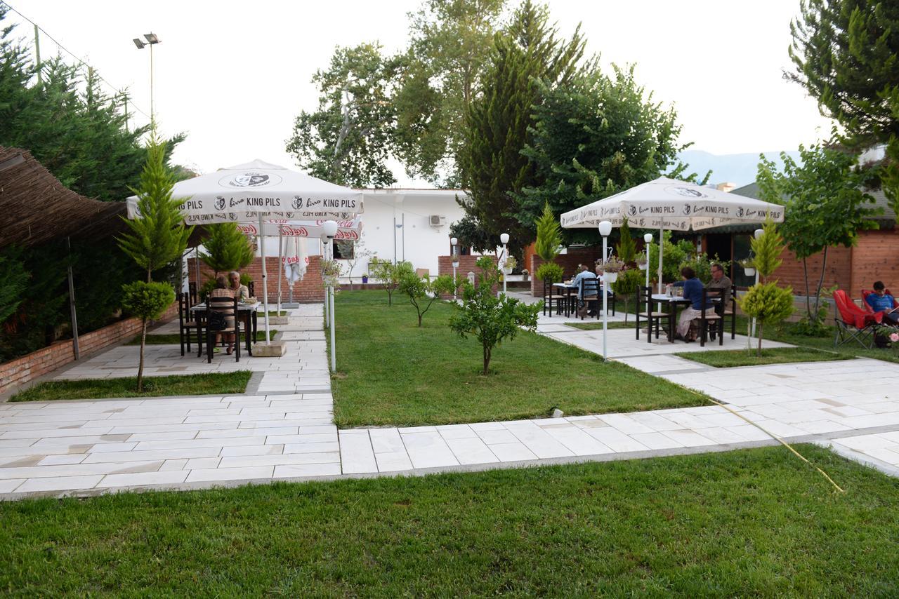 Villa Juri Garden Berat Exteriér fotografie