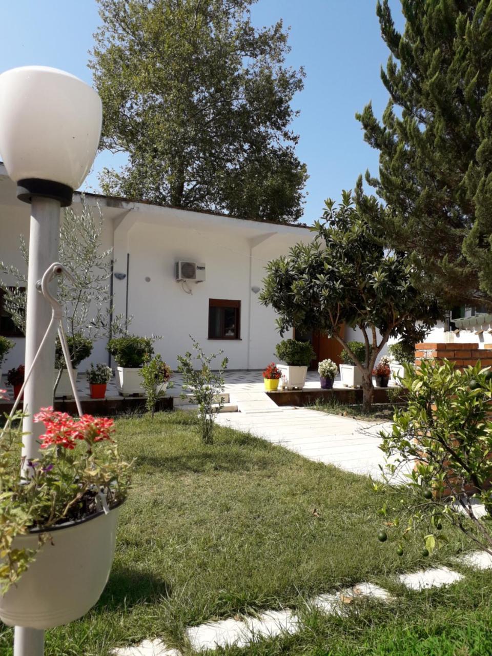 Villa Juri Garden Berat Exteriér fotografie