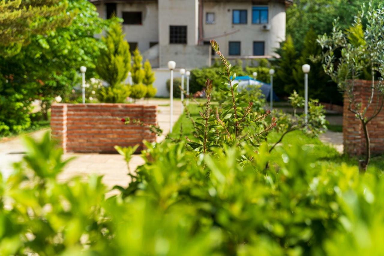 Villa Juri Garden Berat Exteriér fotografie